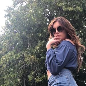 Meet your Posher, Vanessa